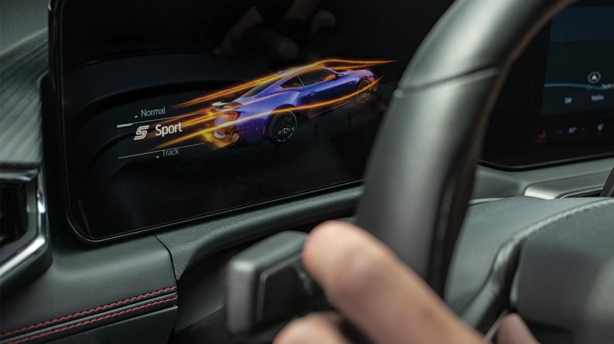 A Sport Mode graphic animation appears on the in-vehicle screen of the Mustang® coupe