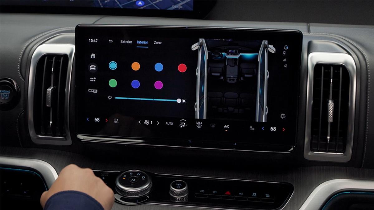 The center display interior lighting settings screen.