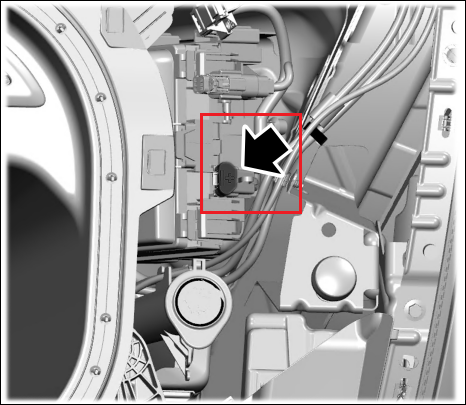 A schematic of the Mustang Mach-E 12V positive connector.